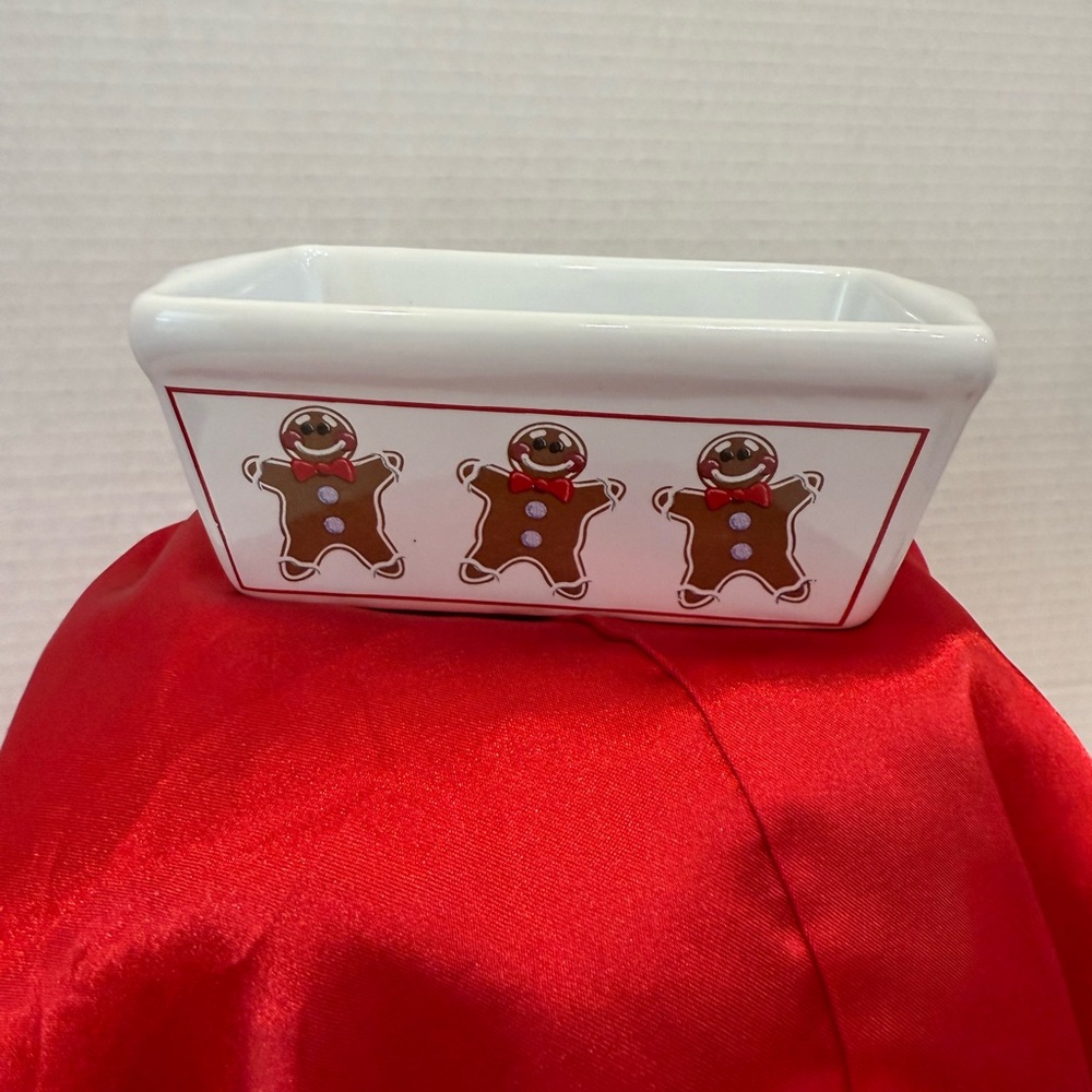 Set of 3 Holiday Mini Loaf Pans — Snowman, Snowflake & Gingerbread - Picture 8 of 9